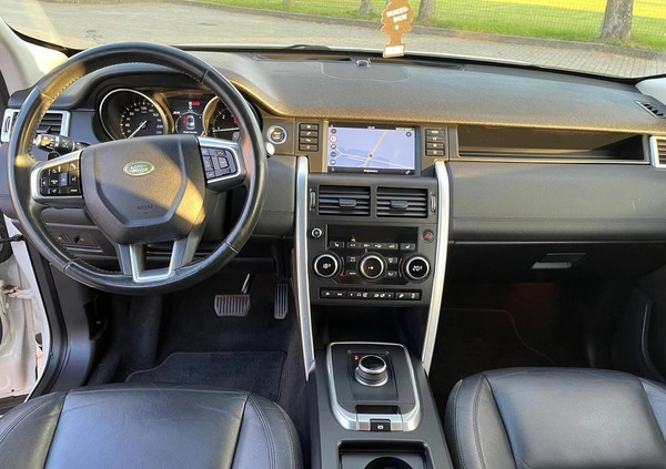 Land Rover Discovery Sport cena 81900 przebieg: 119000, rok produkcji 2017 z Pińczów małe 137